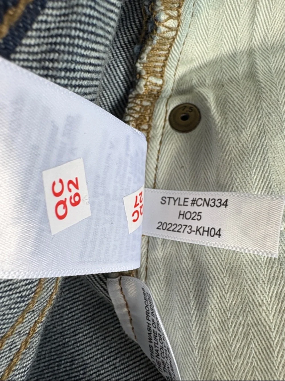 Like New J. Crew Cropped Kick Out High Rise Jeans Size 29
